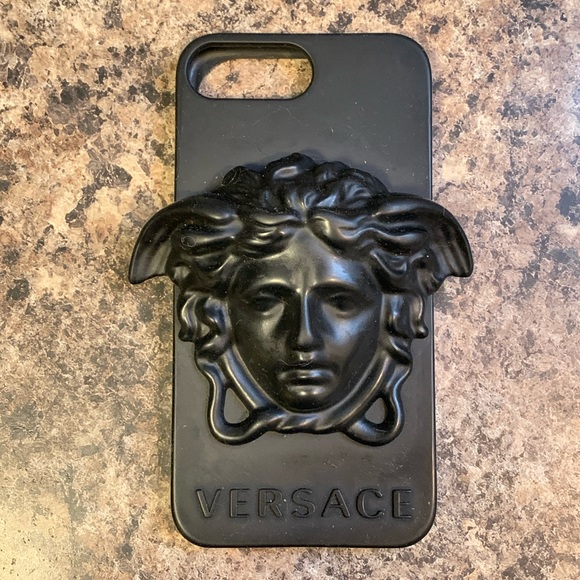 VERSACE 7/8 PLUS PHONE CASE - Picture 2 of 5